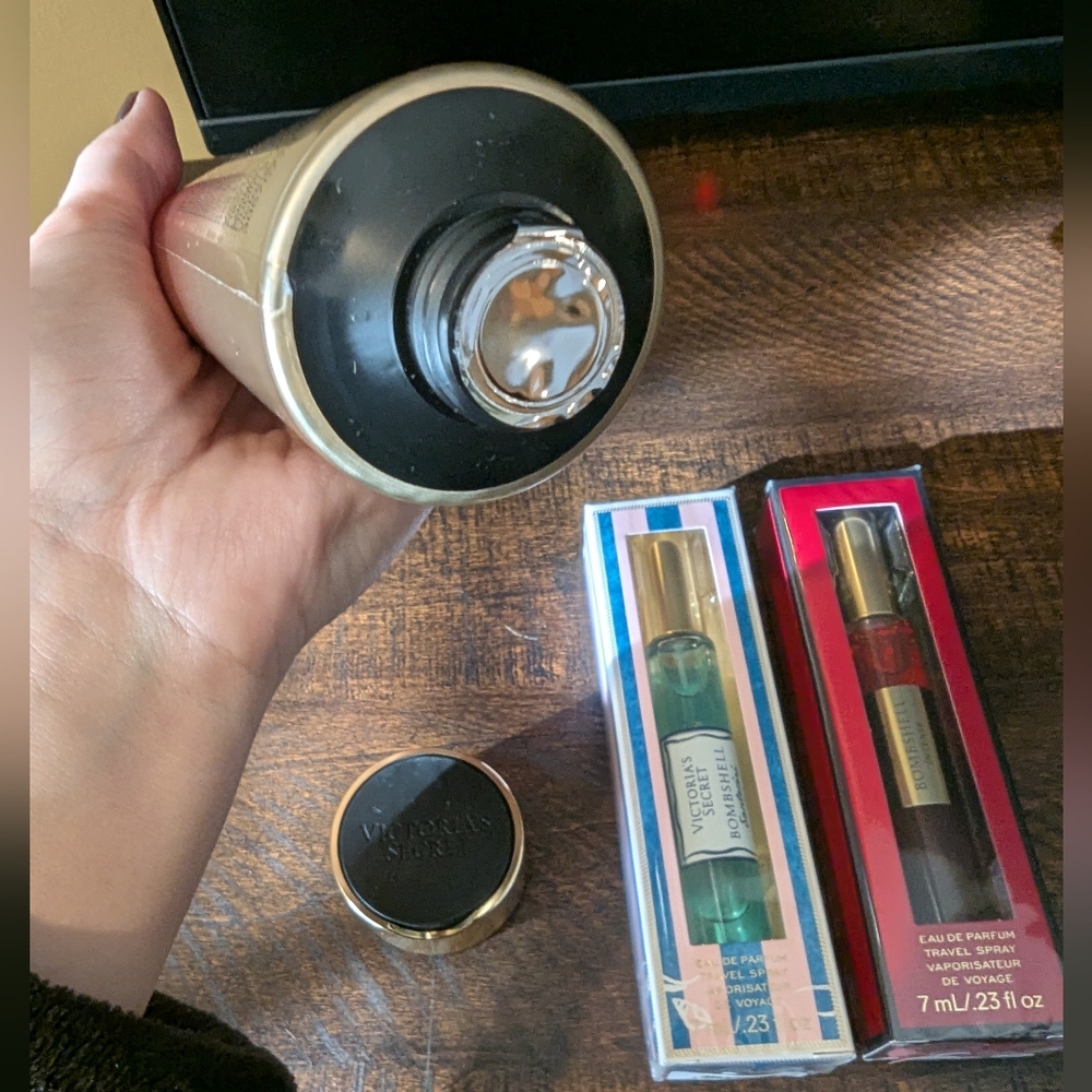 Victoria's Secret Lot - Picture 14 of 16